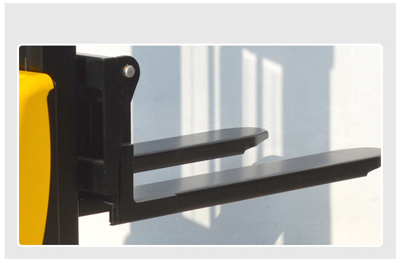 半電動(dòng)液壓堆高車(chē)2