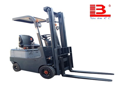 電動高空堆高車