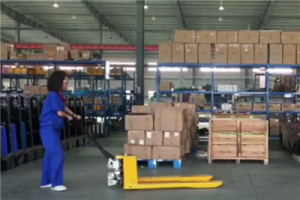 步行式半電動(dòng)搬運(yùn)車(chē)的電池如何使用及維護(hù)？