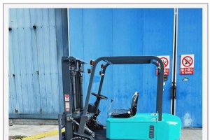 電動(dòng)叉車(chē)的無(wú)級(jí)變速控制系統(tǒng)是什么？