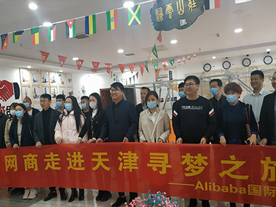 步行式全電動堆高車