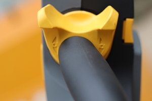 如何安全使用電動(dòng)液壓搬運(yùn)車?