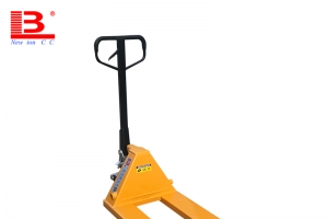 手推液壓堆高車適用范圍有哪些呢？