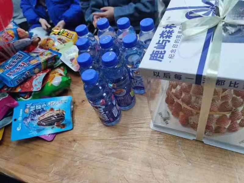 電動(dòng)叉車(chē)廠家