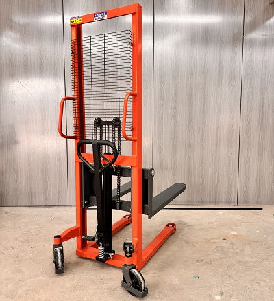 匠心鑄造品質，手動液壓堆高車的硬核實力揭秘