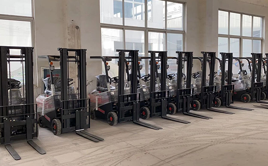 內(nèi)燃叉車產(chǎn)品