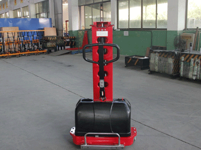 運輸必備小助手-新牛盾車載式隨車叉車