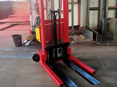 狹小空間專用堆高車