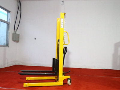 手動堆高車產(chǎn)品