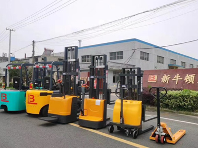 新牛盾叉車產品