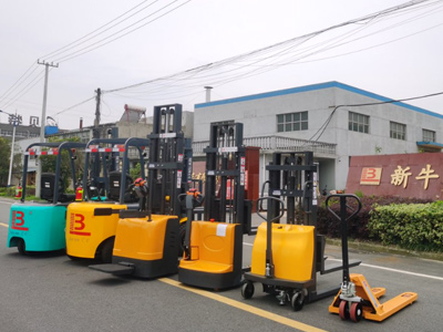 優(yōu)質(zhì)電動(dòng)堆高車選型指南 前十名名單奉上