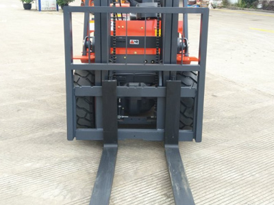 內燃柴油叉車性價比高