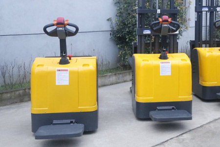 發貨速度快！不是附近站駕式平衡重堆高車也不擔心